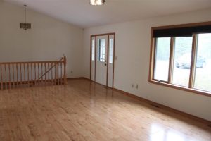 Hunters Paradise home main floor living room